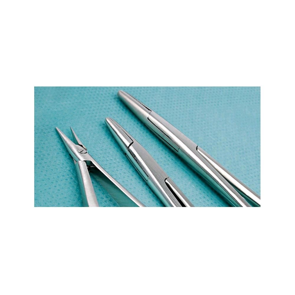 Mehrere gerade Nadelhalter Mayo-Hegar aus Metall mit runden Fingergriffen