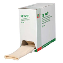 Polsterschlauchverband tg® soft S-L als 10-m-Rolle, beiger Schlauchverband ausgerollt