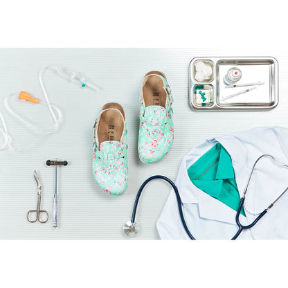 Paar Birkenstock Schmaler Schuh mit mintfarbenem Blumenmuster
