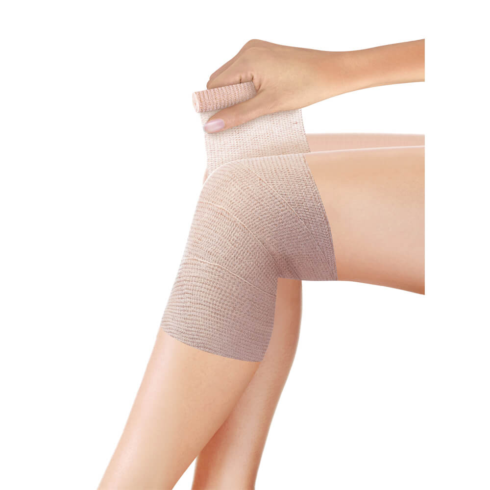 Hautfarbene elastische Bandage am Oberschenkel, eng anliegend