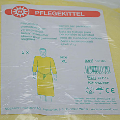 Gelber Pflegekittel aus Vliesstoff, Etikett mit Größe XL, 5×
