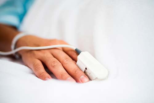 Pulseoximeter aan de vinger